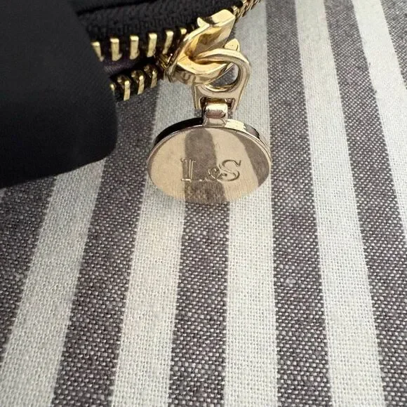 Lo & Sons Rowledge Backpack Lavender Interior Gold Hardware - Picture 5 of 10